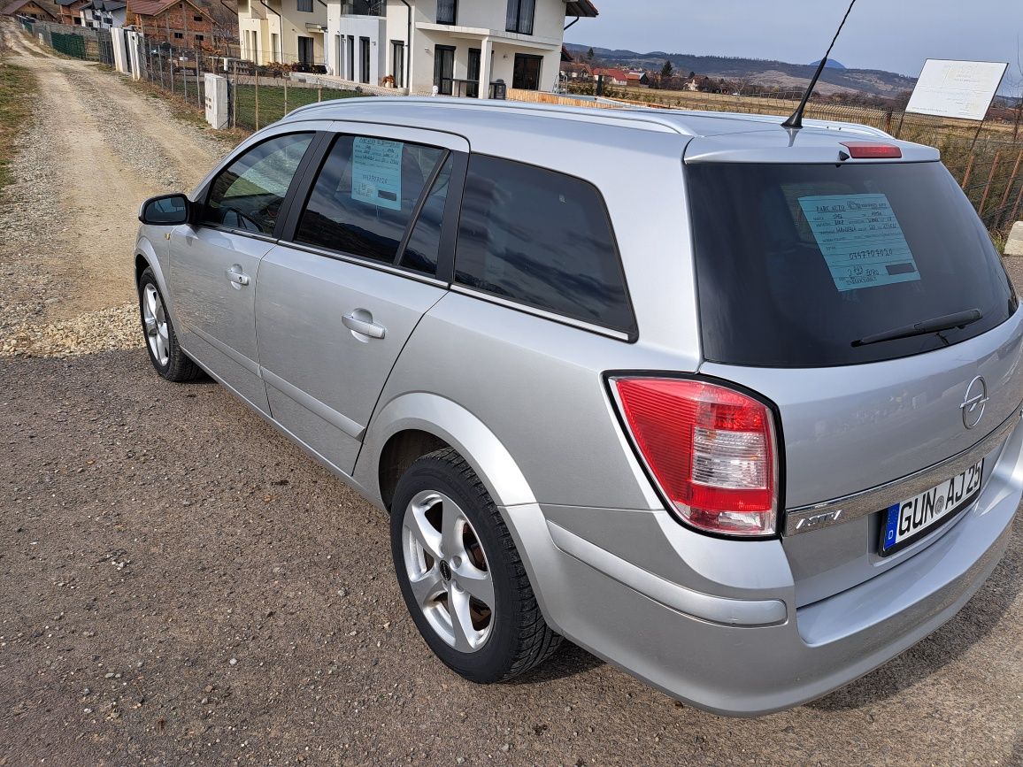 Opel Astra H 2008