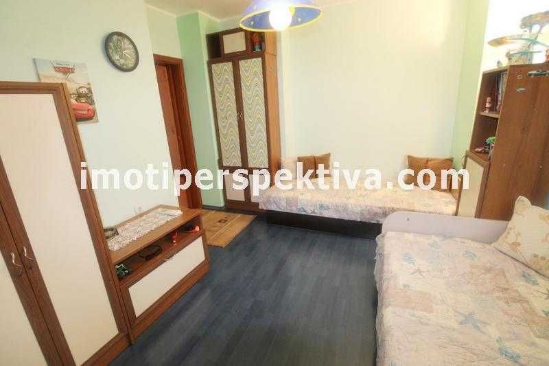 Продава се Тристаен апартамент в Пловдив, Център - 68 кв.м за 2011 €/кв.м - Снимка #3