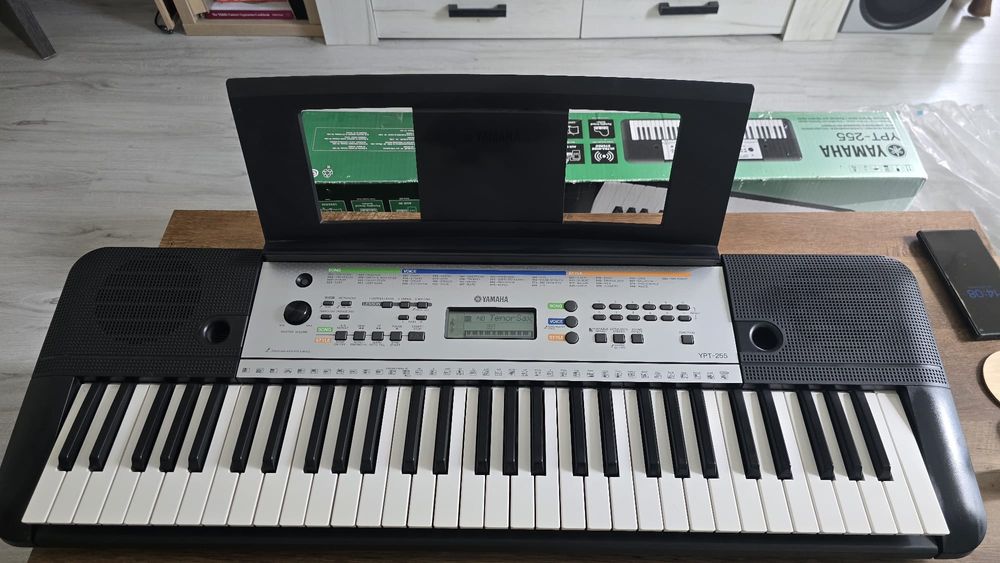 Orga Yamaha YPT-255