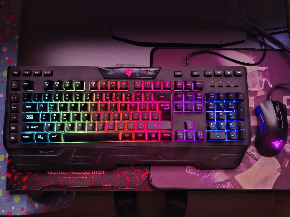 Tastatura gaming Genesis Rhod 600 RGB