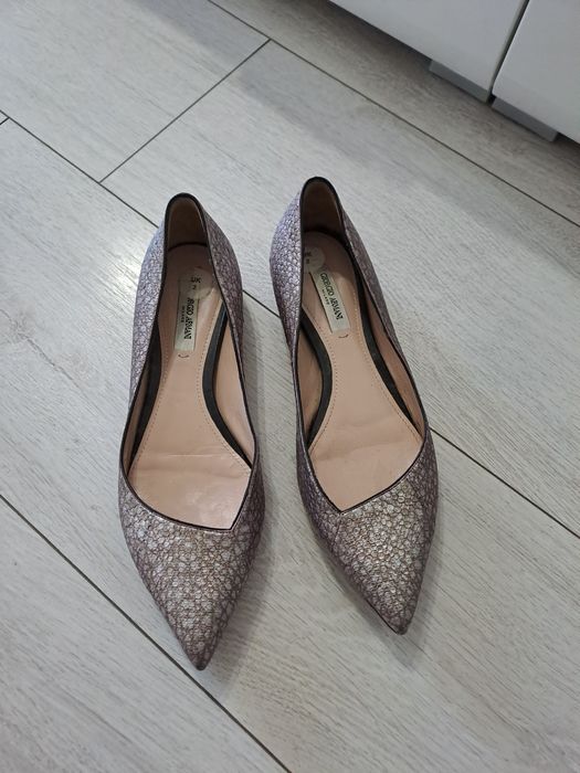 Pantofi Armani marimea 35