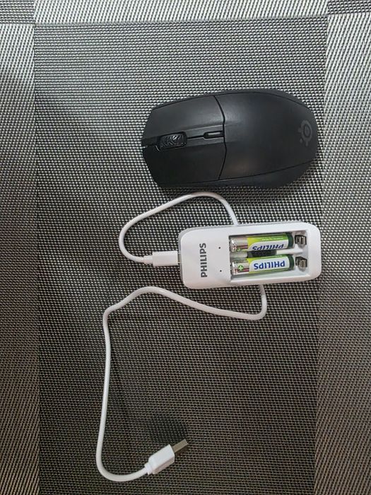 Rivals 3 Wireless мишка + зараждаща станция и 2 батерии