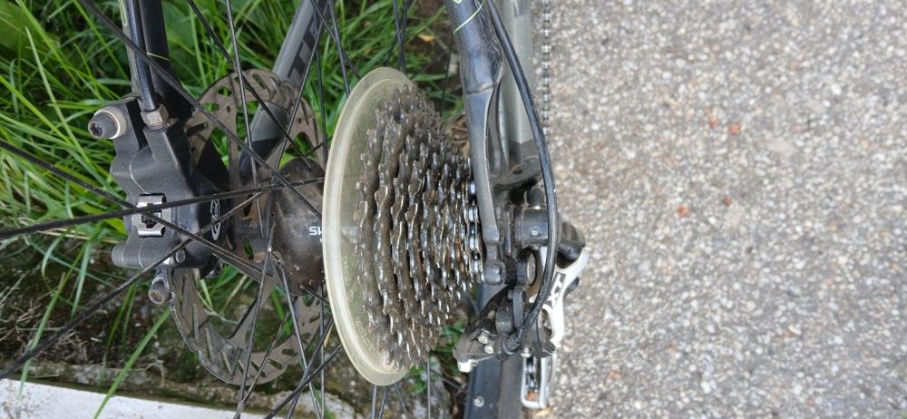 Vand bicicleta trek 6300 (aluminiu)