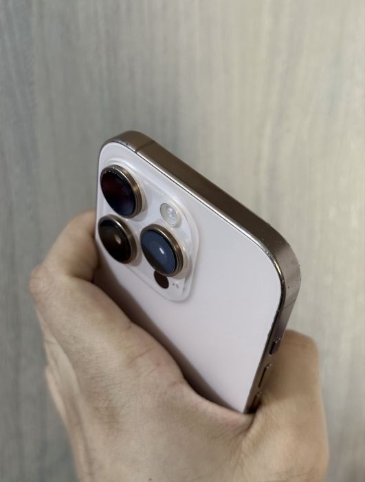 iPhone 16 pro/100% baterie