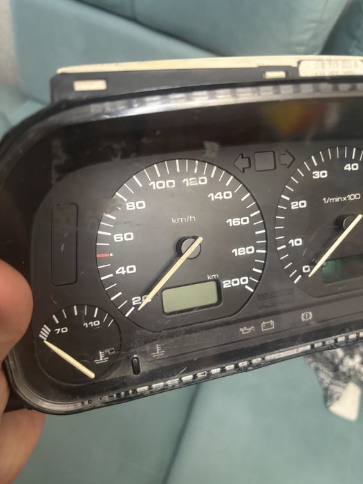 Продам шиток приборов гольф 3 механика