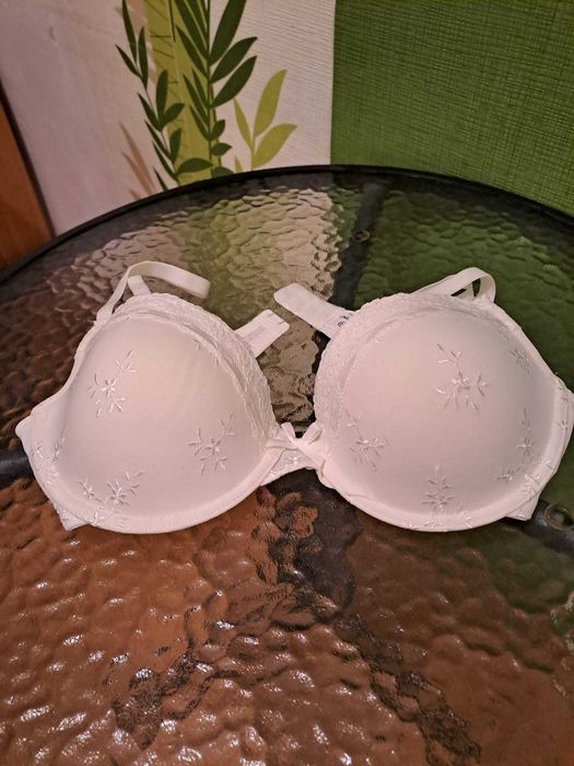 Sutien cu burete 85B C&A, Alb, Poliester, Elastan