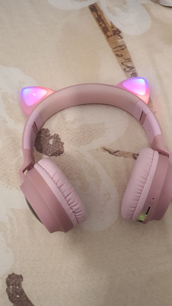 Безжични слушалки on-ear