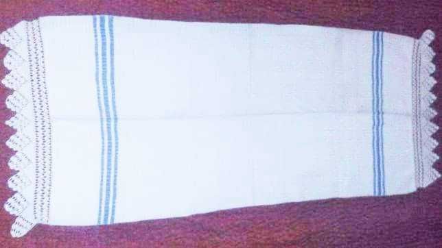 Fata de masa Noua traditionala tesuta manual, cu dantela macrame