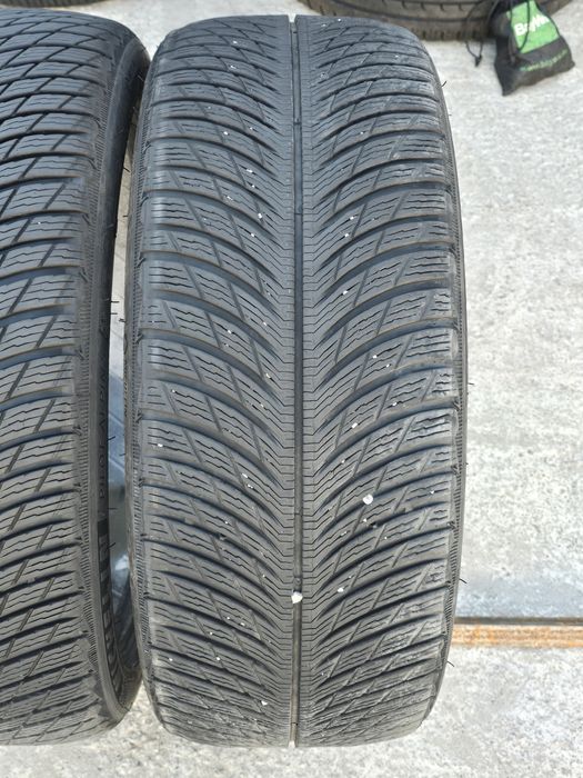 2 Броя 225/40/19 Michelin 1x6,5mm 1x6mm