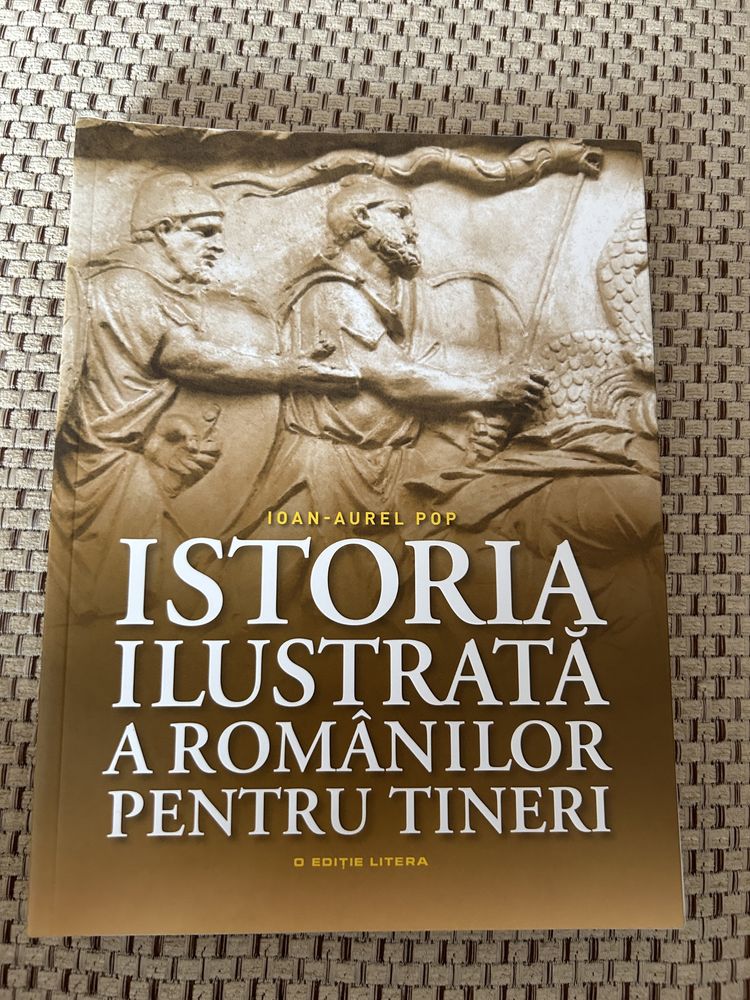 Vand carte „ Istoria ilustrata a Romanilor pentru tineri“