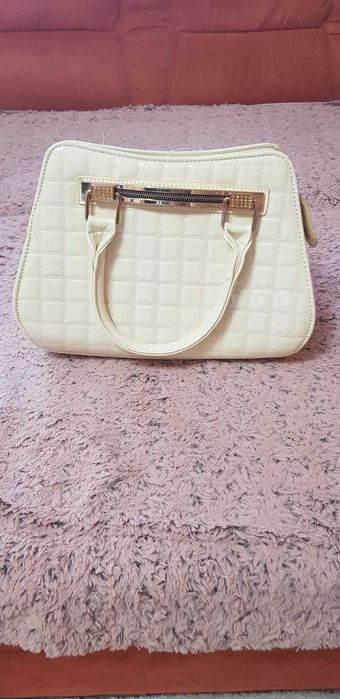 Vandposeta de dama, noua