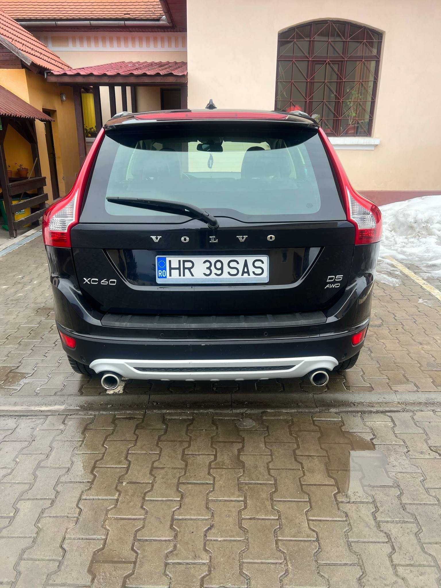 Volvo XC60 R-Design, 2013