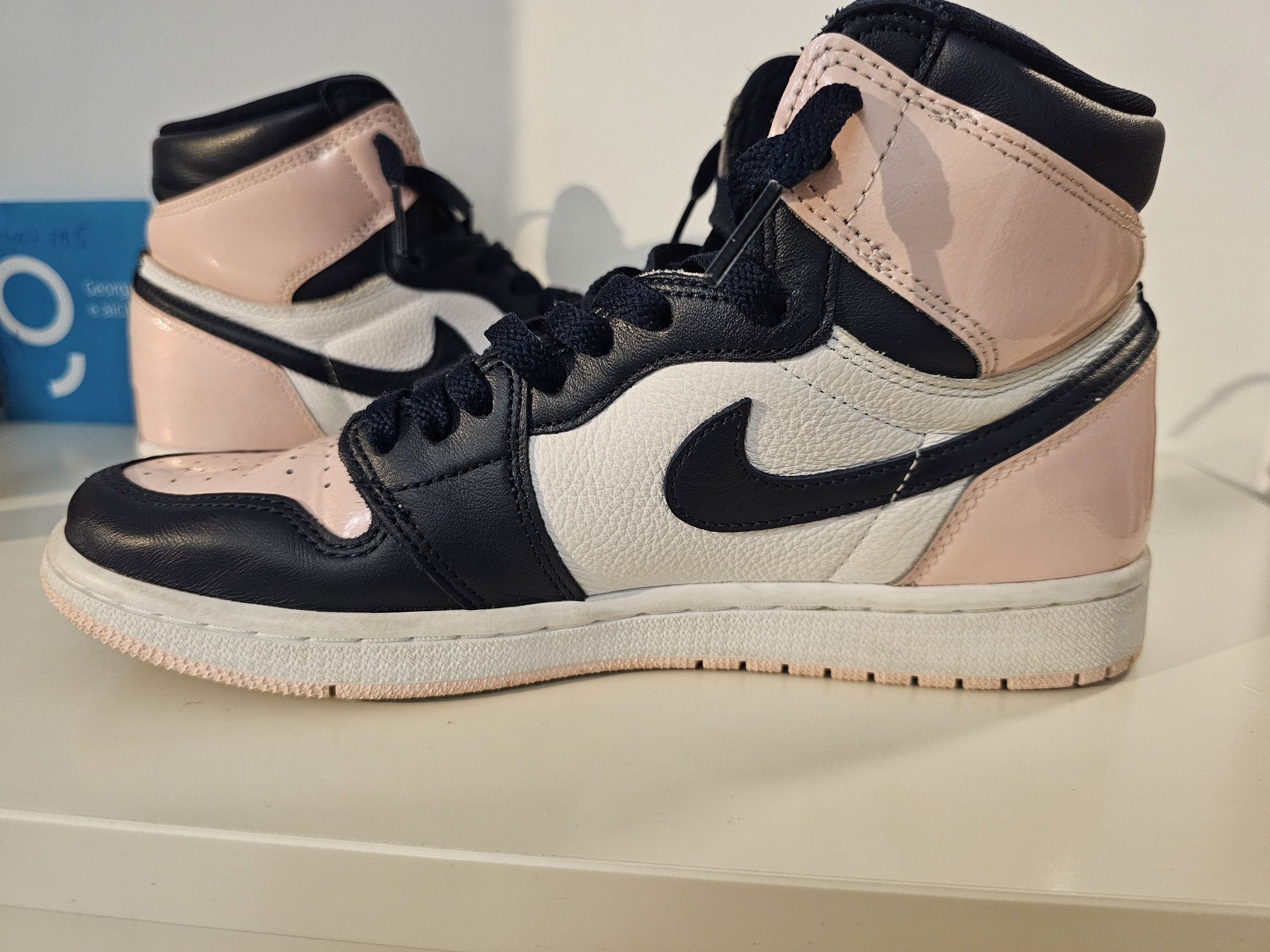 Jordan 1 High OG Atmosphere Bubblegum, 40.5, purtati puțin, originali