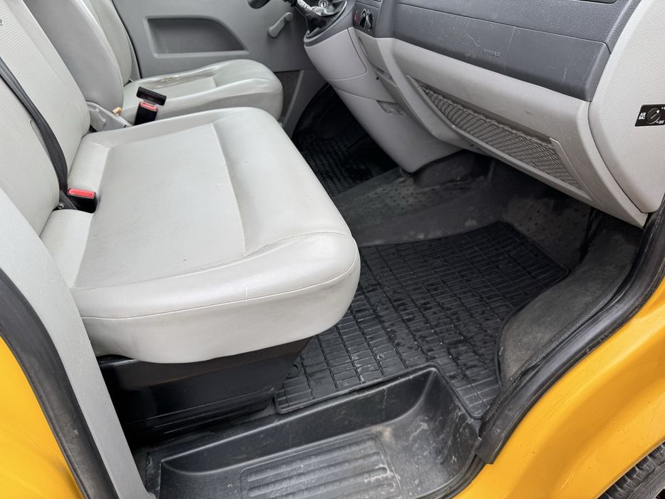 Vw transporter 8+1,2.0 diesel,,aer conditionat!