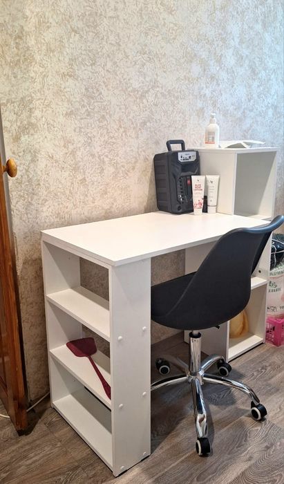 Письменный стол и стул