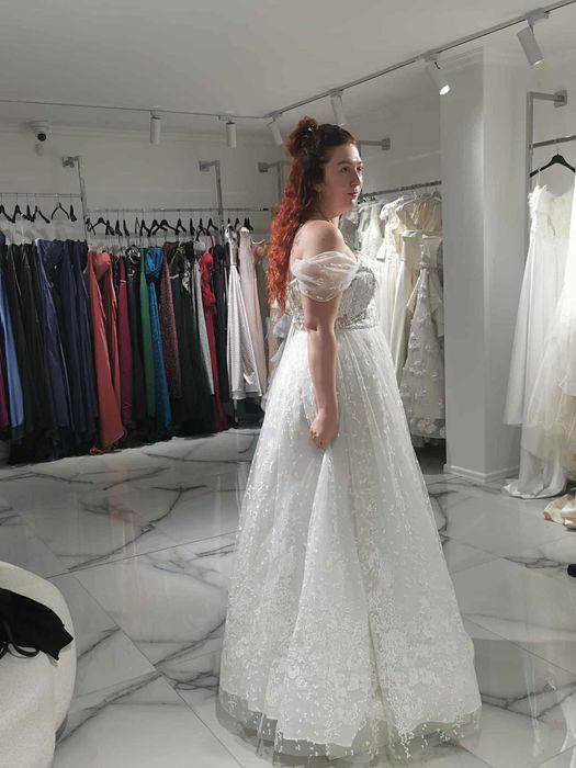 РАЗПРОДАЖБА нова булченска рокля