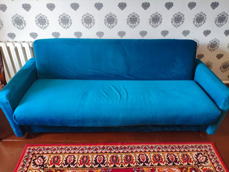 Продам Диван для гостиной