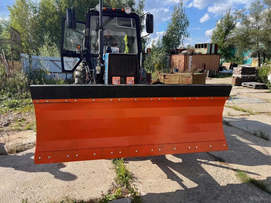 Отвал коммунальный двухсторонний пр-во Россия в наличии