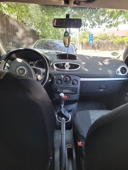 Renault clio 3 2008