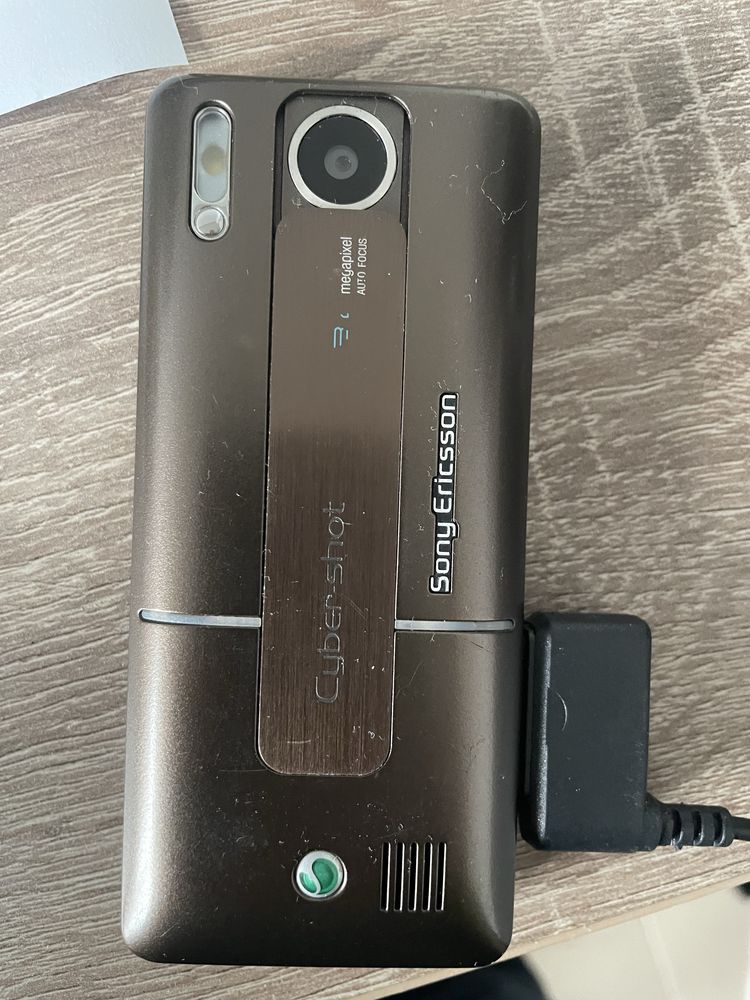 Sony Ericson K770i