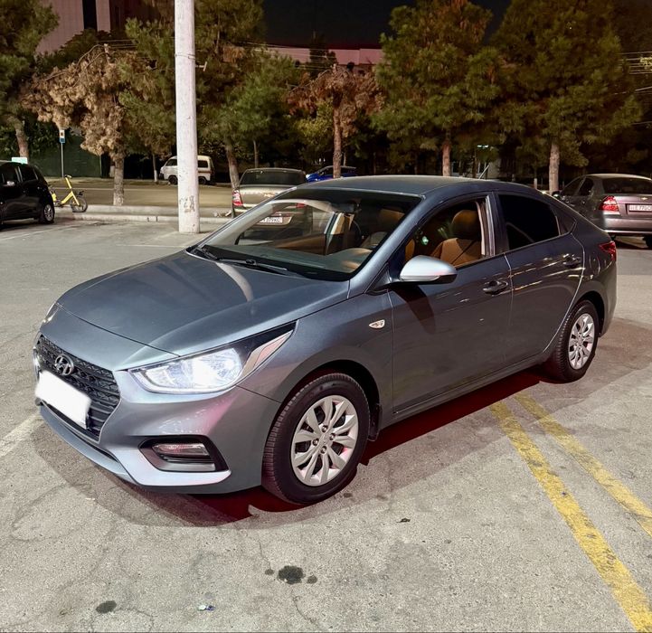 Hyundai accent AT