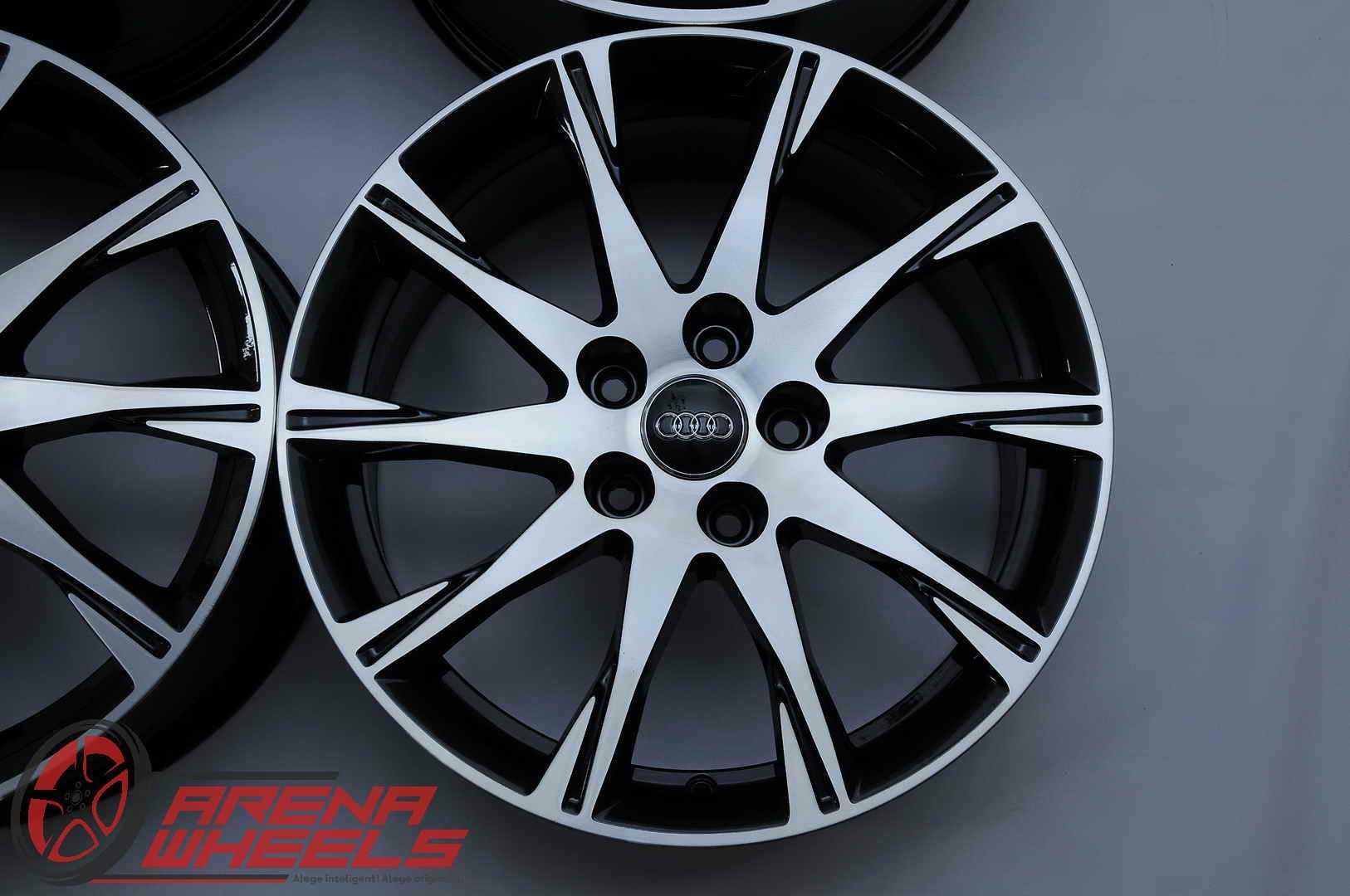Jante Noi 17 inch Originale Audi A4 8W B9 R17 Negru Diamond Cut