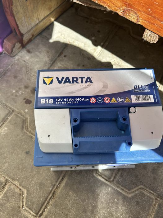 Baterie auto (acumulator) varta