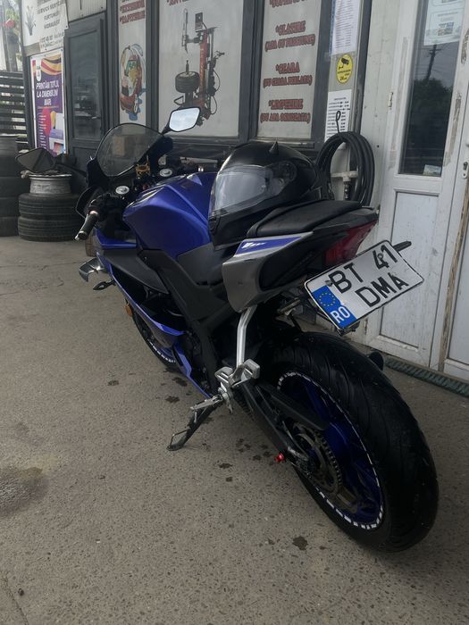 vand yamaha yzf r125 2021!! pret negociabil