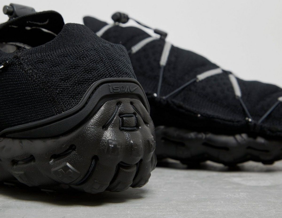 NIKE Ispa Mindbody 44 100% original