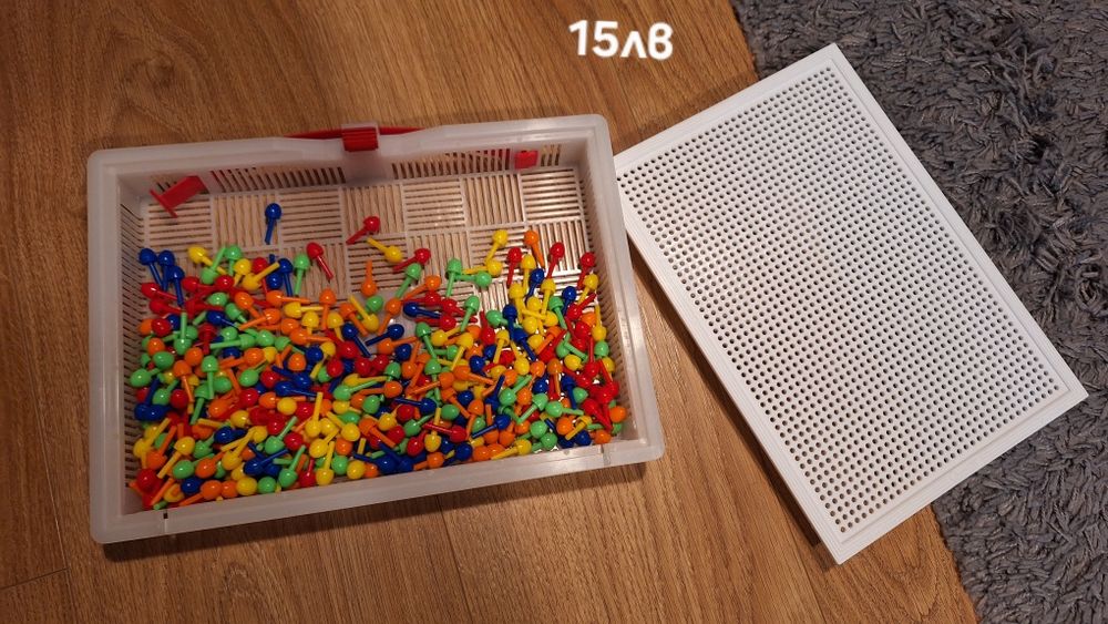 Пъзели  от 60 части,мозайка и дъска с букви