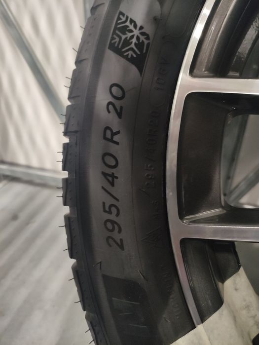 Джанти с гуми 295/40/20 за Porsche