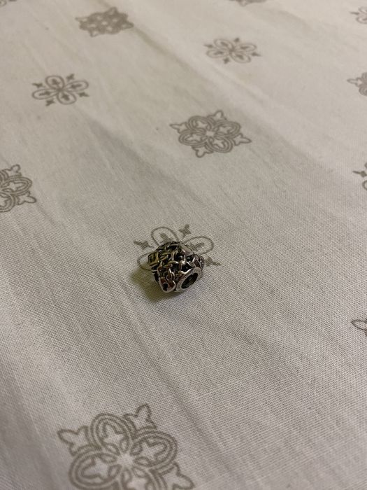 Vand talismane pandora