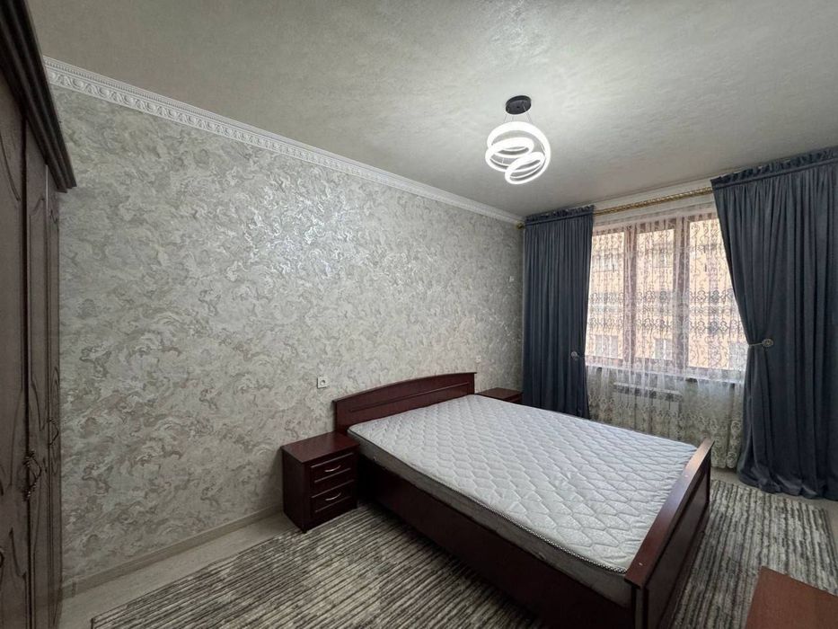 Продается 3х комнатная кв. Гагарина. 92м2. 3й этаж.