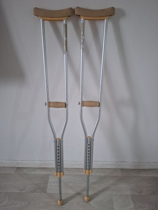 Продам костыли в хорошем состоянии