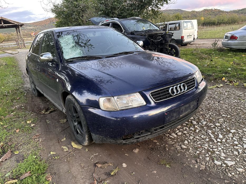 Ауди а3 8л 1.6 може цяло може и на части