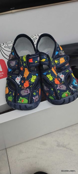 Детски пантофки Колев и Колев