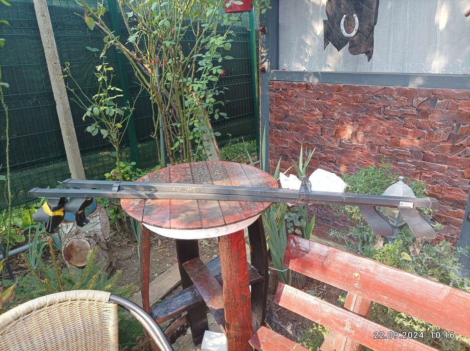 De vanzare ,4 genti aluminiu , bare transversale , statie auto Avanti