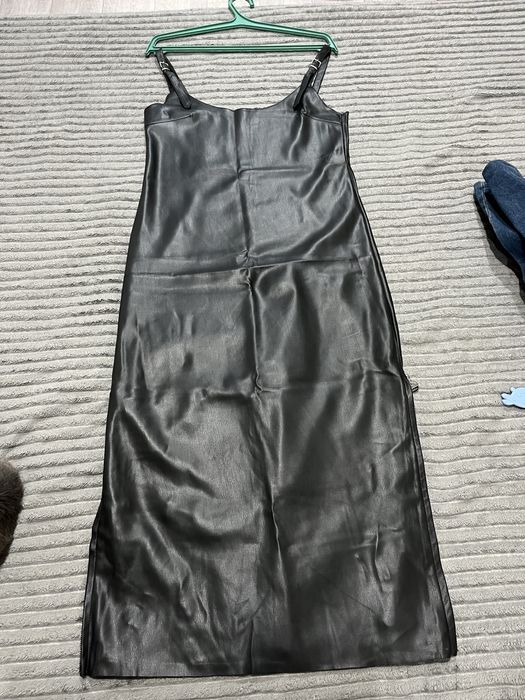 Продам черное коженное платье