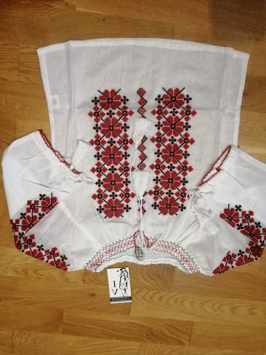 Ie fetițe motive tradiționale din bumbac de la 0-16 anișori.