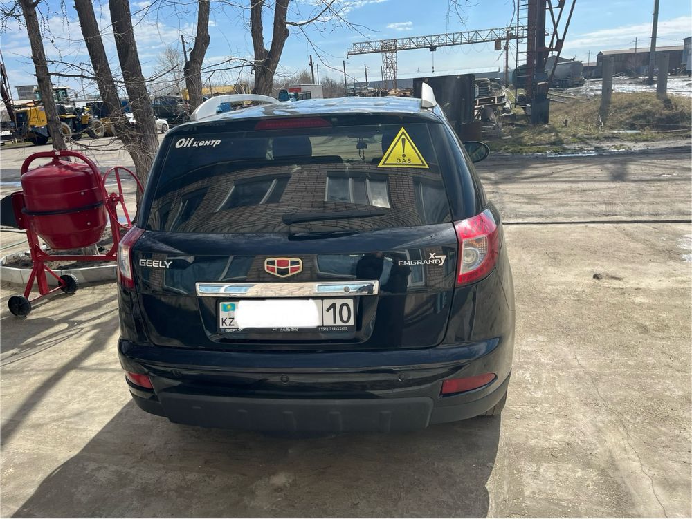 Продам Geely Emgrand X7