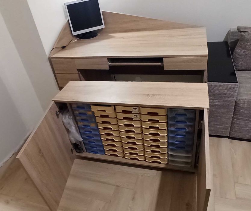 Бюро, маса, работна маса