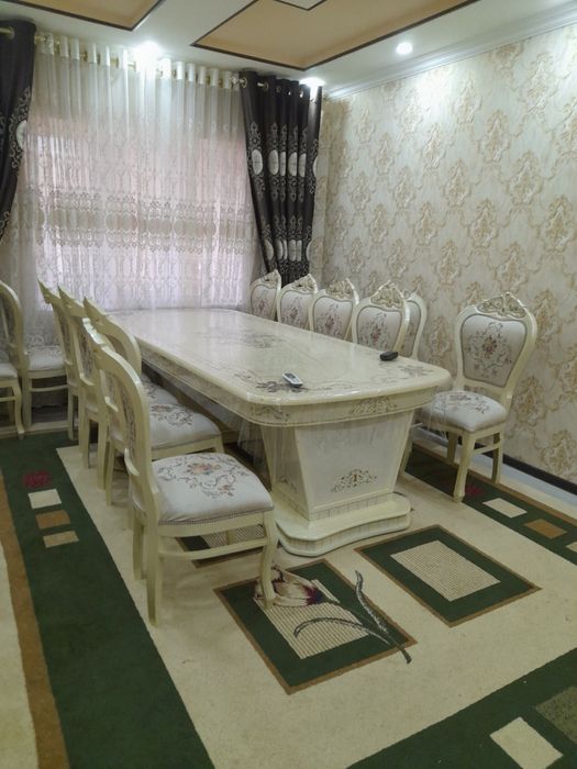 5 xonali uy ijaraga beriladi kvartira guliston arenda