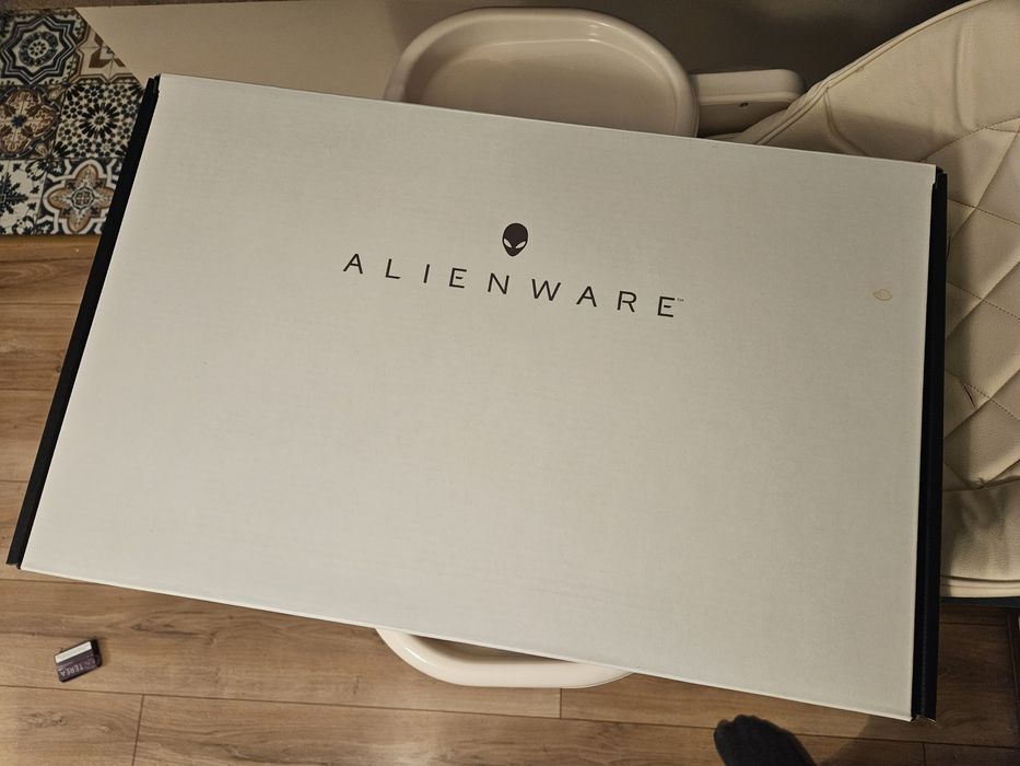 Alienware M17 R5 AMD