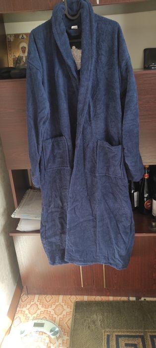 Халат мужской новый махровый тёмно-синий продам
