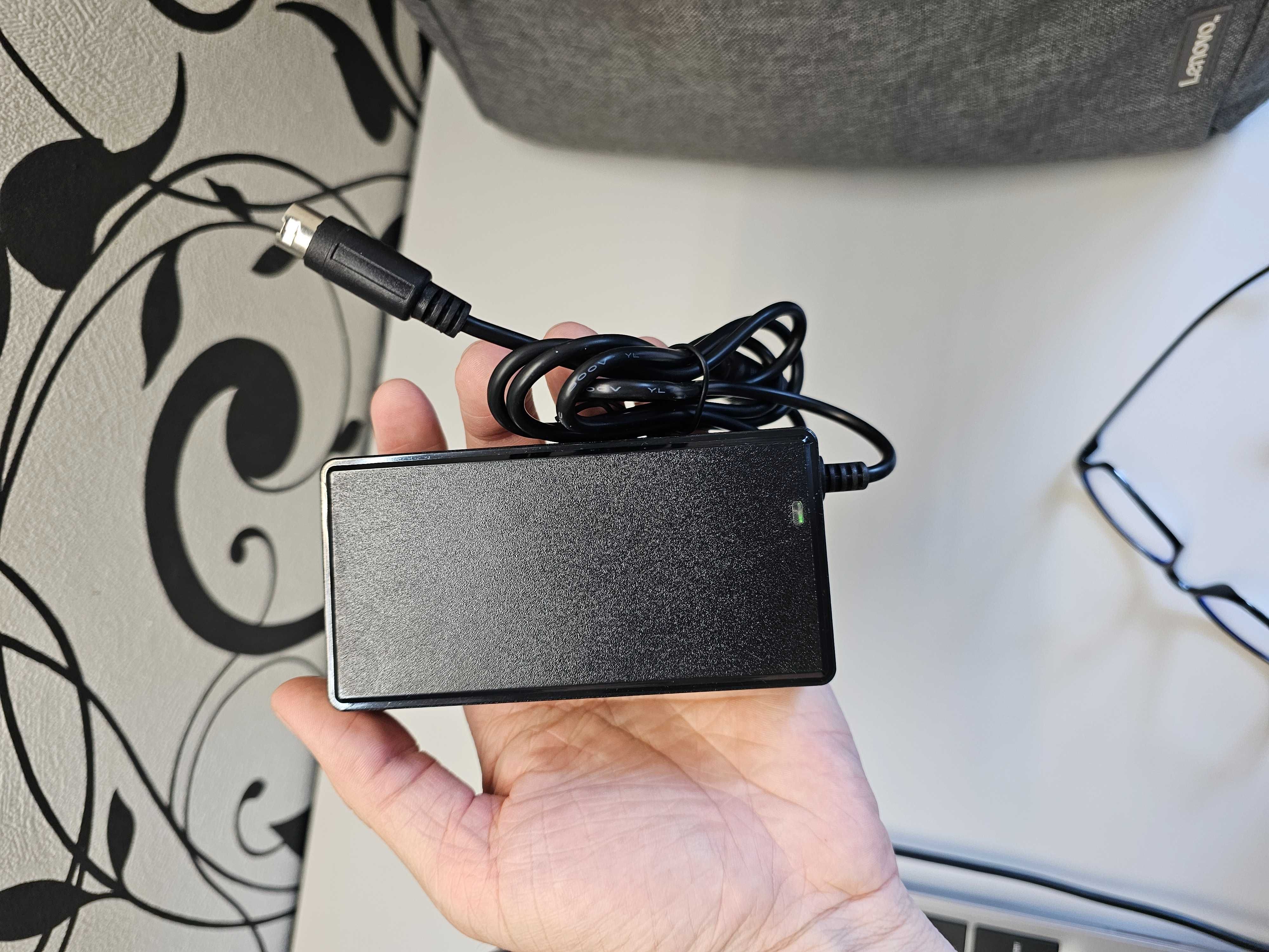 ПРОДАМ Блок питания Kycon 3 pin 24V 60W 2.5A для Кассовых аппарат