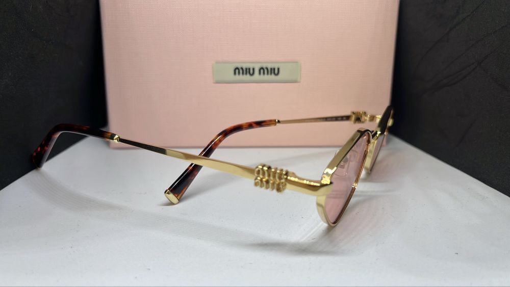 Слънчеви Очила Miu Miu