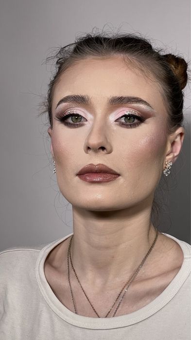 150 lei-Machiaj profesional/make-up (ma deplasez si la domiciliu)