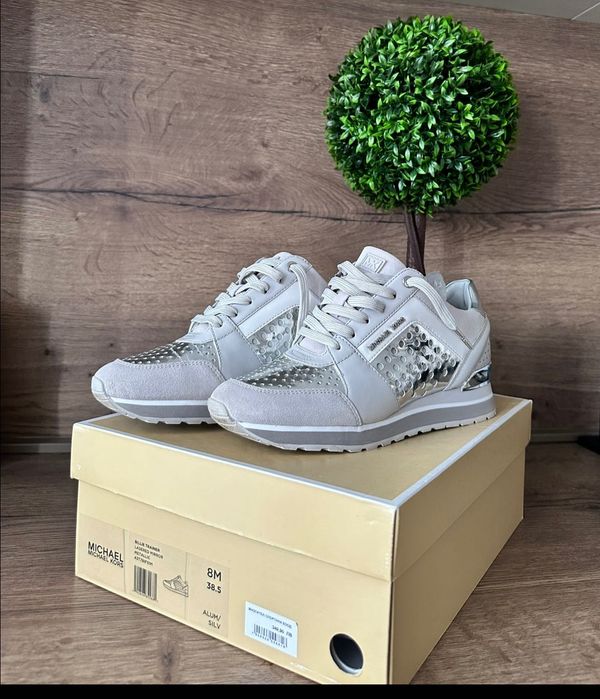 Mochael Kors кецове