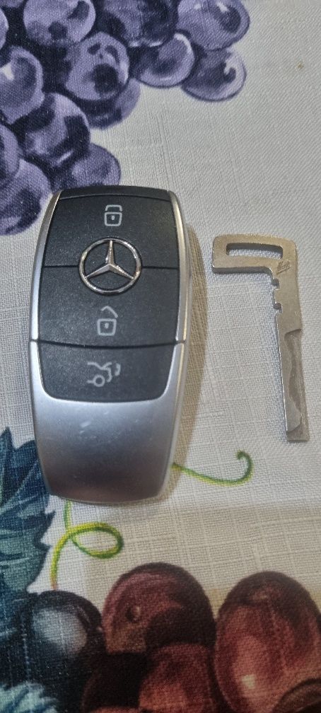 Оригинален ключ за Mercedes