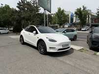Tesla Model Y dual motor naqd va variant